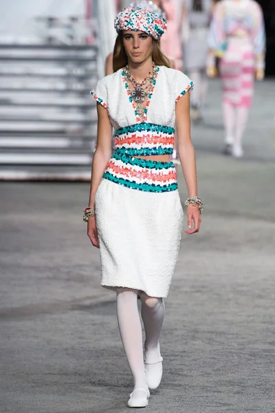 Look 36